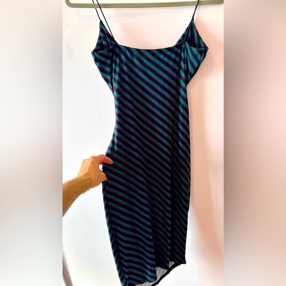 🔥🔥SEXY FITTING DRESS 🔥🔥 - Picture 10 of 13